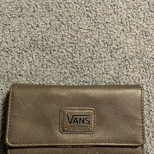 COPY - Vans wallet w/chain